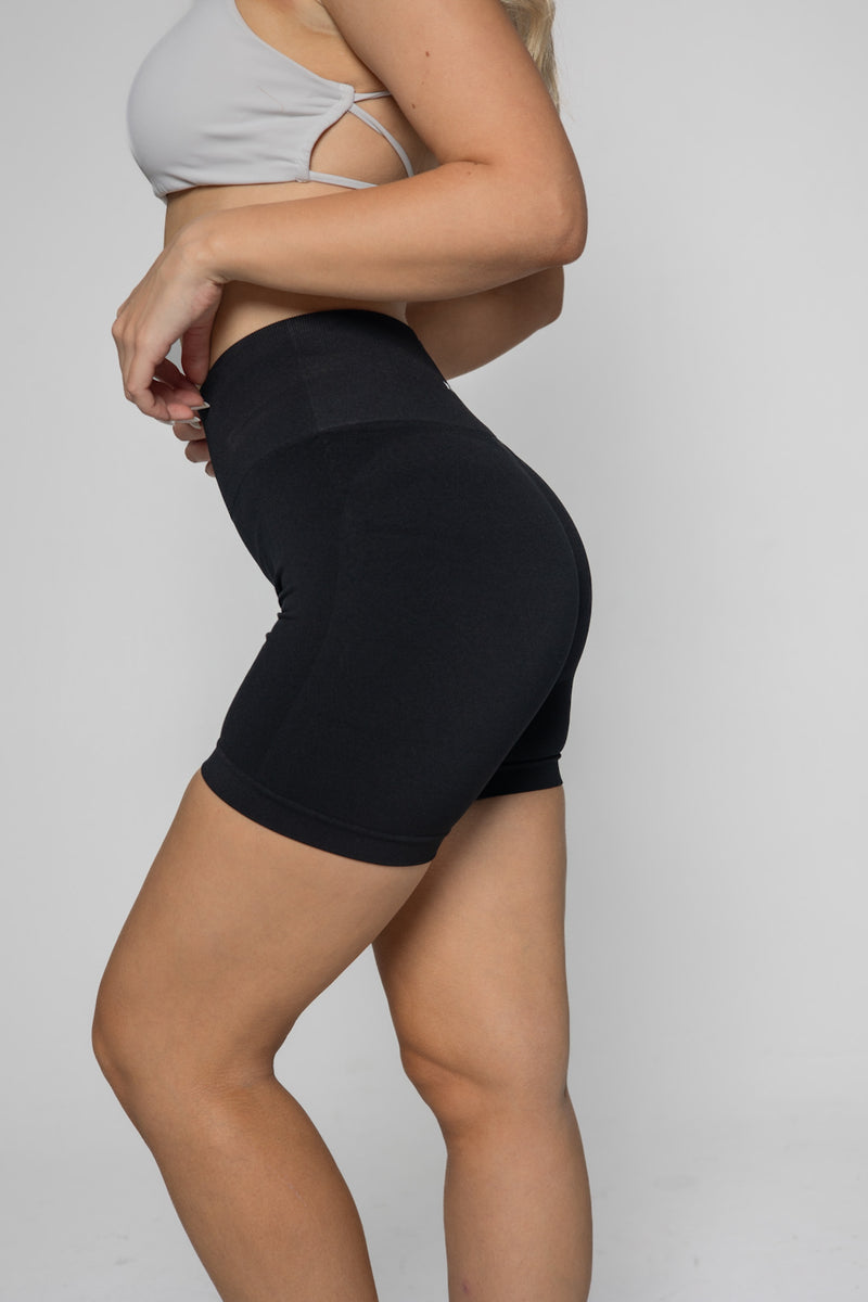 Seamless shorts - black color